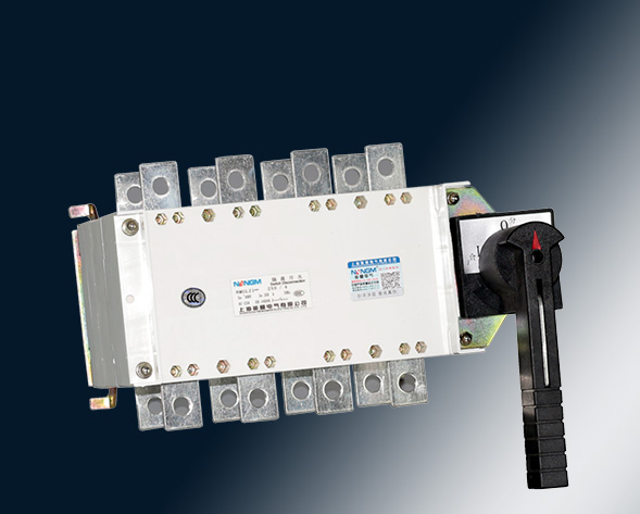 NMGLZ1-63A~3150A轉(zhuǎn)換隔離開(kāi)關(guān)（雙投開(kāi)關(guān)）上下組合運(yùn)用于兩條低壓電路切換或者兩個(gè)負(fù)載設(shè)備的轉(zhuǎn)換或安全隔離等?！?>
											NMGLZ1-63A~3150A轉(zhuǎn)換隔離開(kāi)關(guān)（雙投開(kāi)關(guān)）上下組合</a>
										</div>
										 
										<div   id=