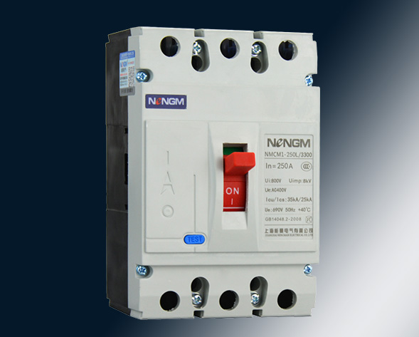 NMCM1系列塑料外殼式斷路器（以下簡(jiǎn)稱(chēng)斷路器），額定絕緣電壓為800V．適用于交流50Hz．額定工作電壓至690V．額定工作電流從10A至1250A的配電網(wǎng)絡(luò)…